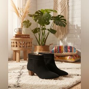 Lucky Brand Booties Ankle Zaprika Black Leather Suede Size 6